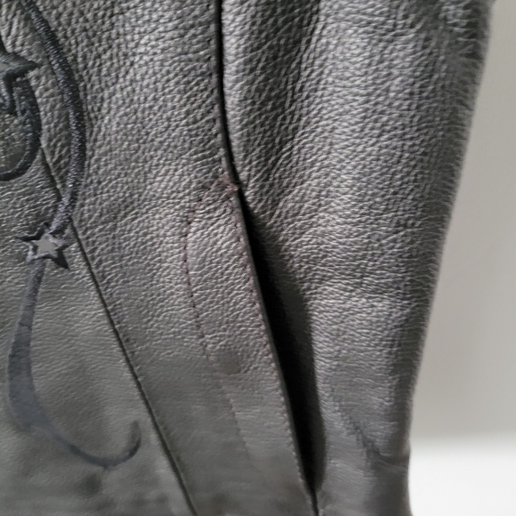 First Classic Women's Black Leather Vest Small - Picture 4 of 10